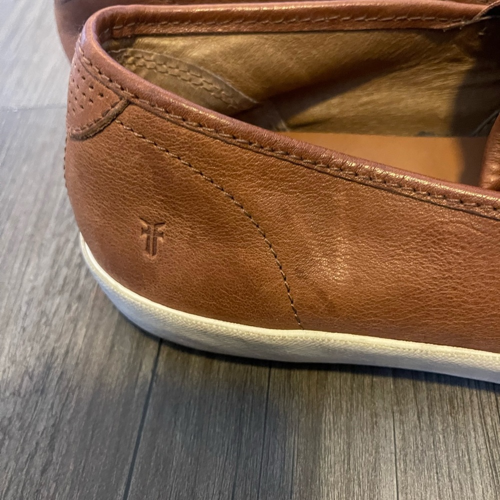 Frye Mens size 9 brown